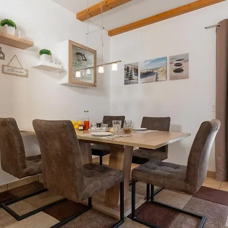 Hinter-den-hoefen-1g-wohnung-3-happy-holiday *